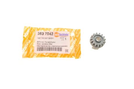 Шестерня ручки склопідіймача AUTOTECHTEILE 383 7042