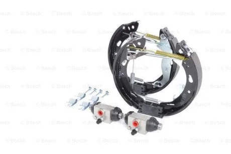 FORD К-т гальмівних колодок (барабан) SUPER PRO FIESTA VI 08- BOSCH 0204114666