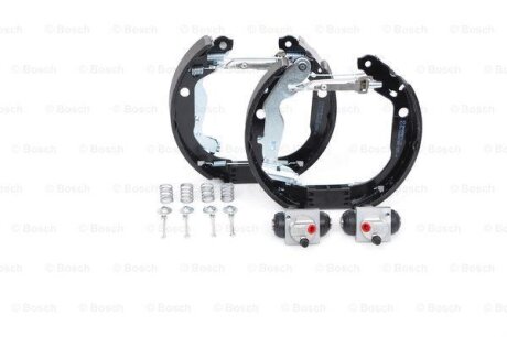 RENAULT К-т гальмівних колодок (барабан) SUPER PRO Duster, Clio II, Logan, Citroen (система !) BOSCH 0204114684