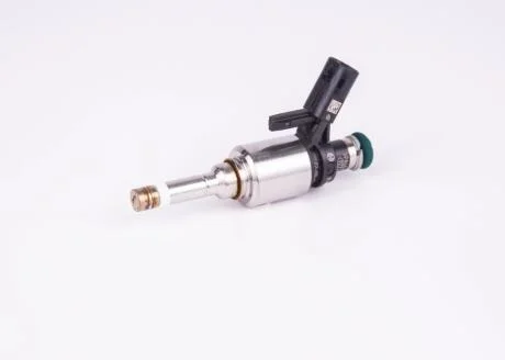 Паливний інжектор AUDI Q5 VW ATLAS, BEETLE, GOLF VII, JETTA IV, TIGUAN 2.0 12.12- BOSCH 0261500792