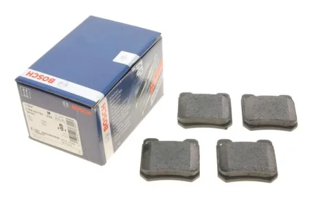 Комплект гальмівних колодок з 4 шт. дисків BOSCH 0 986 424 754