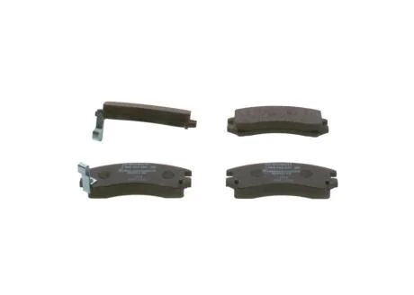 Комплект гальмівних колодок передн, NISSAN SUNNY II SUZUKI SWIFT II TATA INDICA, INDIGO 1.3-1.8 06.86- BOSCH 0986493450