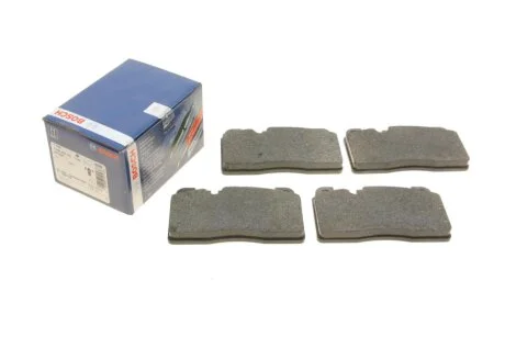 Комплект гальмівних колодок з 4 шт. дисків BOSCH 0 986 494 702