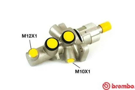 Гальмівний циліндр головний BREMBO M06 015
