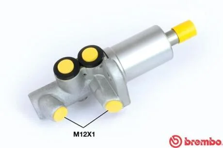 Гальмівний циліндр головний BREMBO M06 018