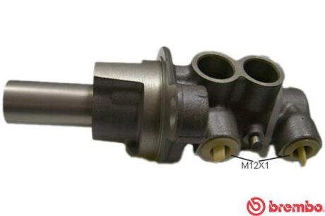 Гальмівний циліндр головний BREMBO M23 071