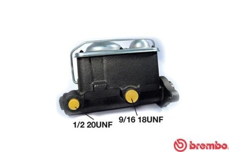 Гальмівний циліндр головний BREMBO M59 062