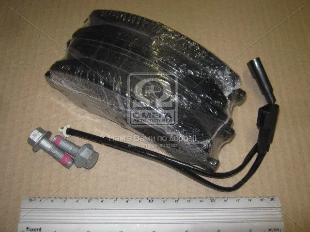 FORD гальмівні колодки передні Transit 06-, VW AMAROK 10- CHAMPION 573275CH (фото 1)