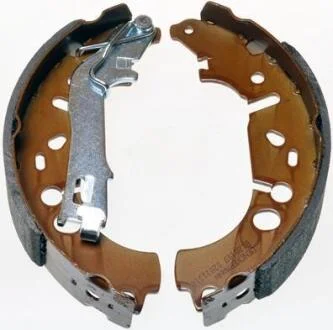 К-кт зад. барабан. колодок Opel Corsa D 1.0,1.2,1.3 CDTi,1.4 06- / Fiat Grande Punto DENCKERMANN B120109