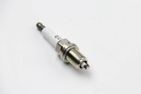 Свічка запалювання (10шт. в упаковці) DENSO K16RU