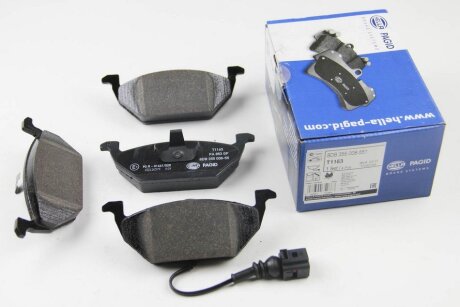 Колодки гальмівні дискові; передня вісь HELLA 8DB 355 008-551