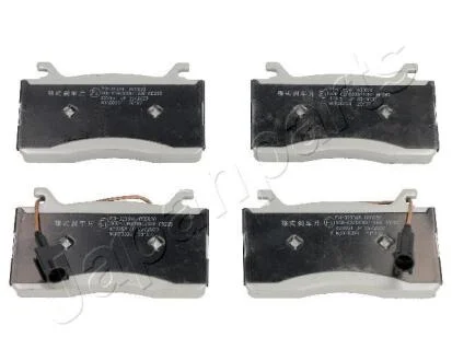 ALFA ROMEO Дискові колодки передні (з датч.) GIULIA 2.0 16- JAPANPARTS PA0250AF