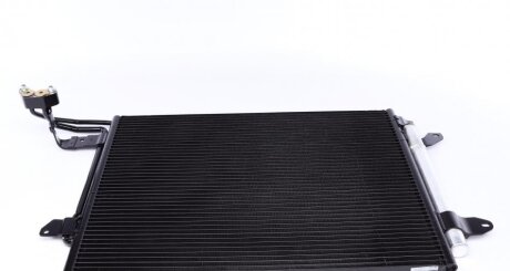 Радіатор кондиціонера MAHLE / KNECHT AC 325 000S