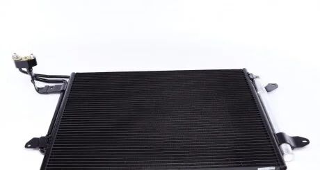 Радіатор кондиціонера MAHLE / KNECHT AC 325 000S
