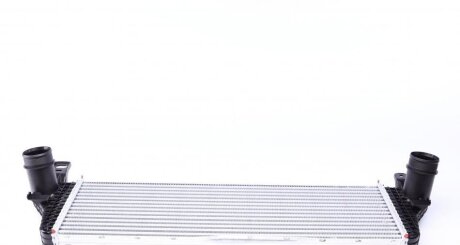 Інтеркулер MAHLE / KNECHT CI 242 000P