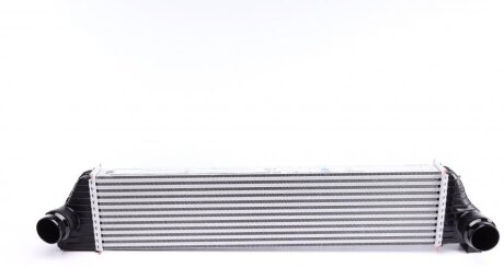 Інтеркулер MAHLE / KNECHT CI 386 000P
