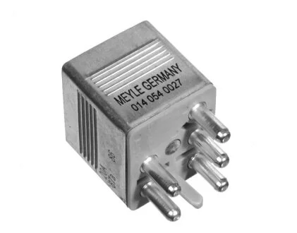 Реле (12V, 20/30A) MERCEDES 123 (C123), 123 T-MODEL (S123), 123 (W123), 124 (A124), 124 (C124), 124 T-MODEL (S124), 124 (W124), 190 (W201), /8 (W114), /8 (W115), C T-MODEL (S202) 01.68-12.13 MEYLE 0140540027