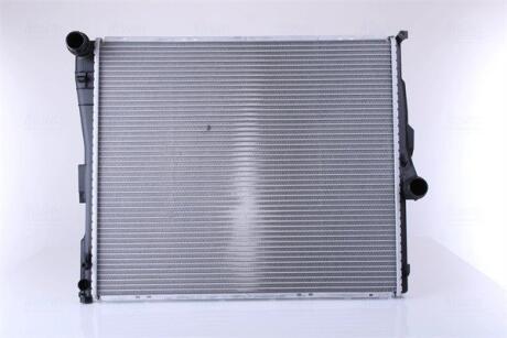 Радіатор системи охолодження NISSENS 60803A