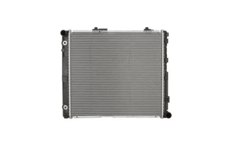 Радіатор охолоджування NISSENS 62698A
