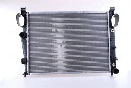 Радіатор охолодження двигуна First Fit NISSENS 62774A