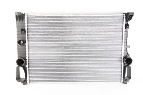 Радіатор системи охолодження NISSENS 62796A