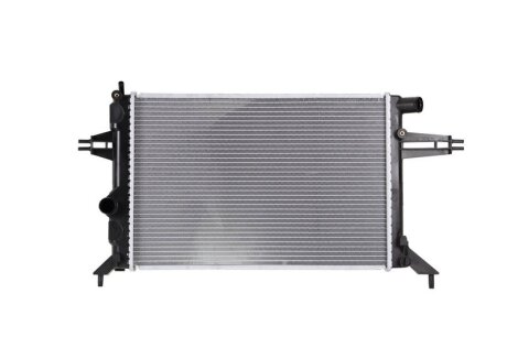 Радіатор охолоджування NISSENS 63005A