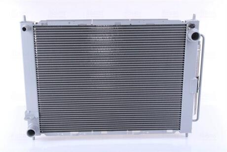 Радіатор кондиціонера NISSENS 637636