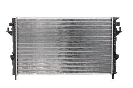 Радіатор охолоджування NISSENS 637666