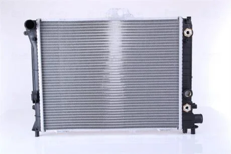 Радіатор охолоджування NISSENS 64033A