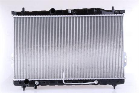Радіатор охолоджування NISSENS 67033
