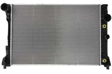 Радіатор охолодження двигуна NISSENS 67168