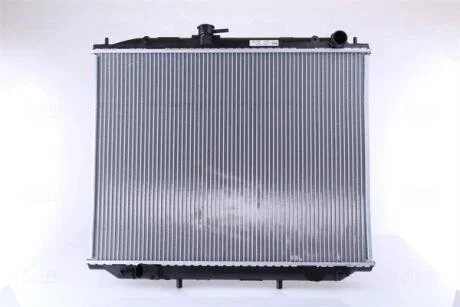 Радіатор охолодження двигуна First Fit NISSENS 68706A