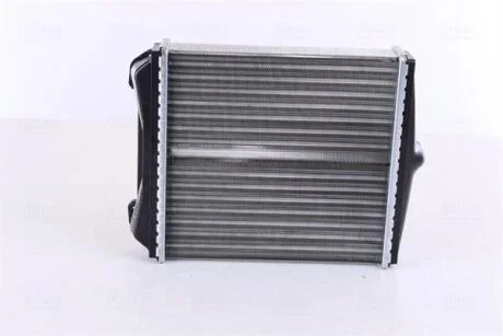 Радіатор опалення NISSENS 72001