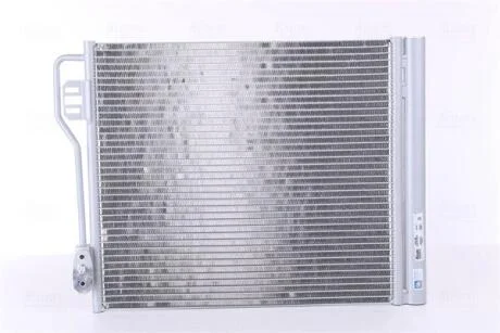 Радіатор кондиціонера NISSENS 940185