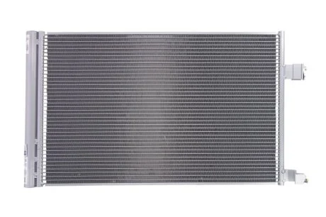 Радіатор кондиціонера NISSENS 940808
