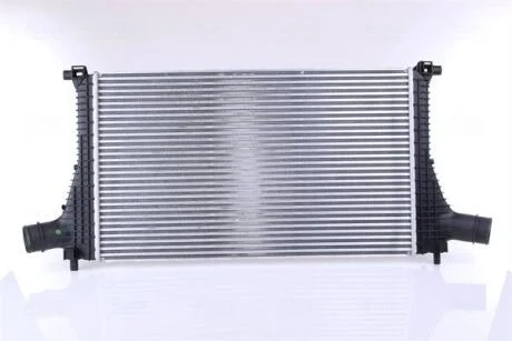 Інтеркулер NISSENS 961502