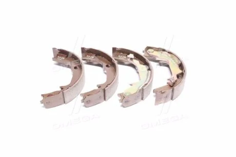Комплект гальмівних колодок PARTS-MALL PLA039