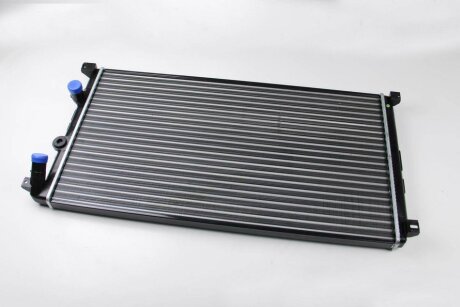 Радіатор THERMOTEC D7R011TT