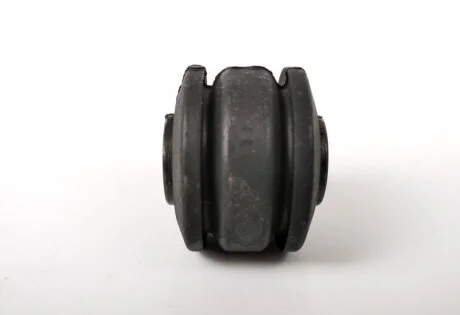 Втулка TOYOTA 4884960010
