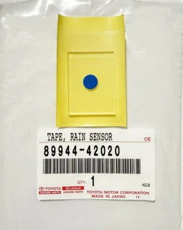 Наклейка датчика дощу TOYOTA 8994442020