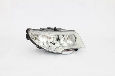 Фара передня VAG 3T1941018B