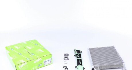 Радіатор (теплообмінник) опалення салону VALEO 812416