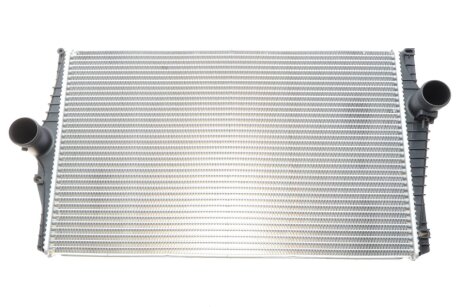 Інтеркулер VALEO 818280