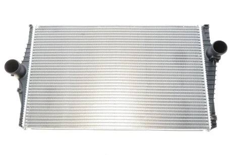 Інтеркулер VALEO 818280