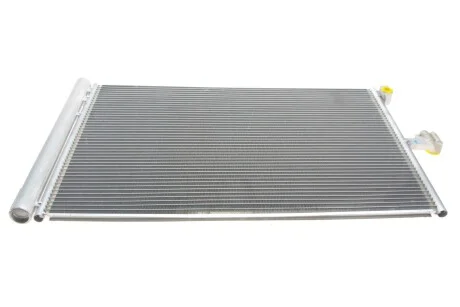 Радіатор кондиціонера VAN WEZEL 30015702