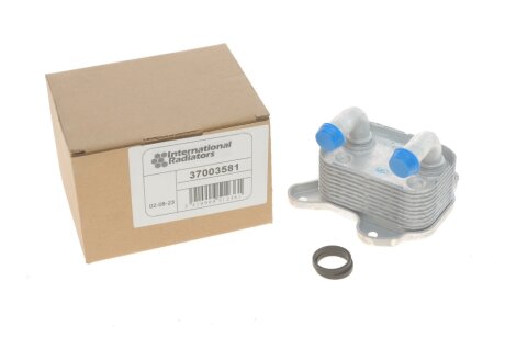 Радіатор оливи VAN WEZEL 37003581