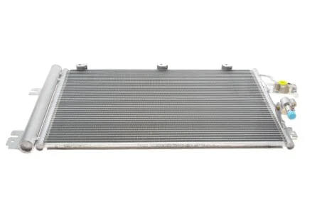 Радіатор кондиціонера VAN WEZEL 37005366