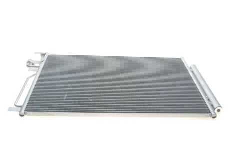Радіатор кондиціонера VAN WEZEL 37005436