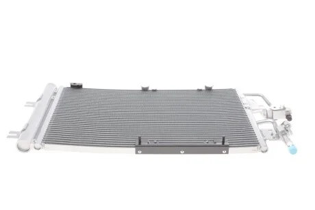 Радіатор кондиціонера VAN WEZEL 37005454