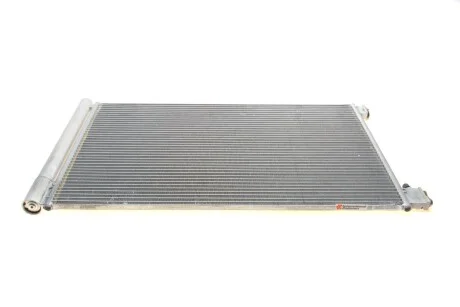 Радіатор кондиціонера VAN WEZEL 37005478